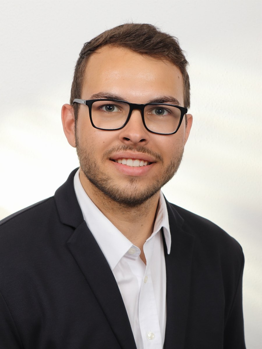 Hans-Peter Deinzer, Honorar-Finanzanlagenberater